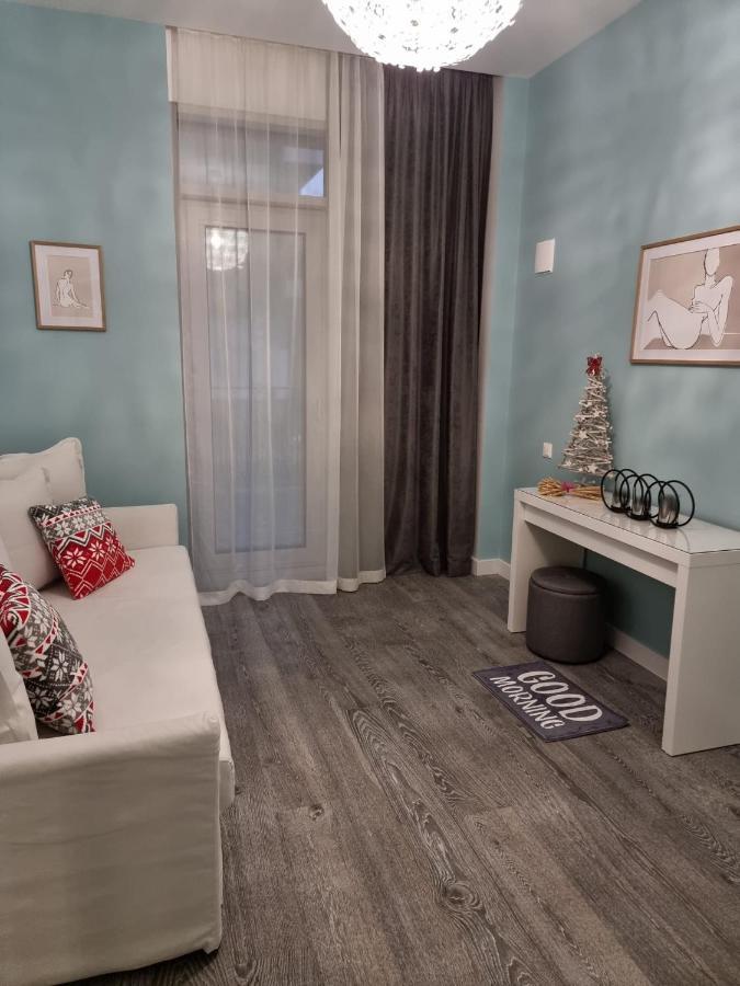 Appartamento Apartamenti Romantika Jūrkalne Esterno foto